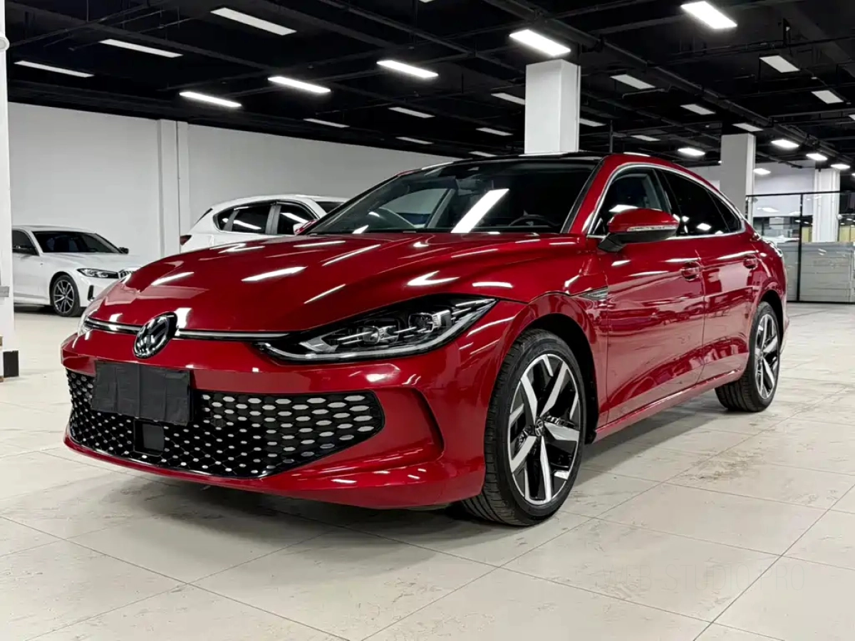 VOLKSWAGEN LAMANDO  2023