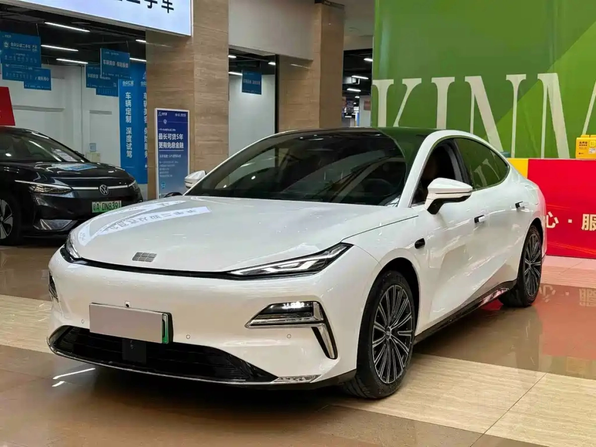 GEELY GALAXY GALAXY XINGYAO 8  2025