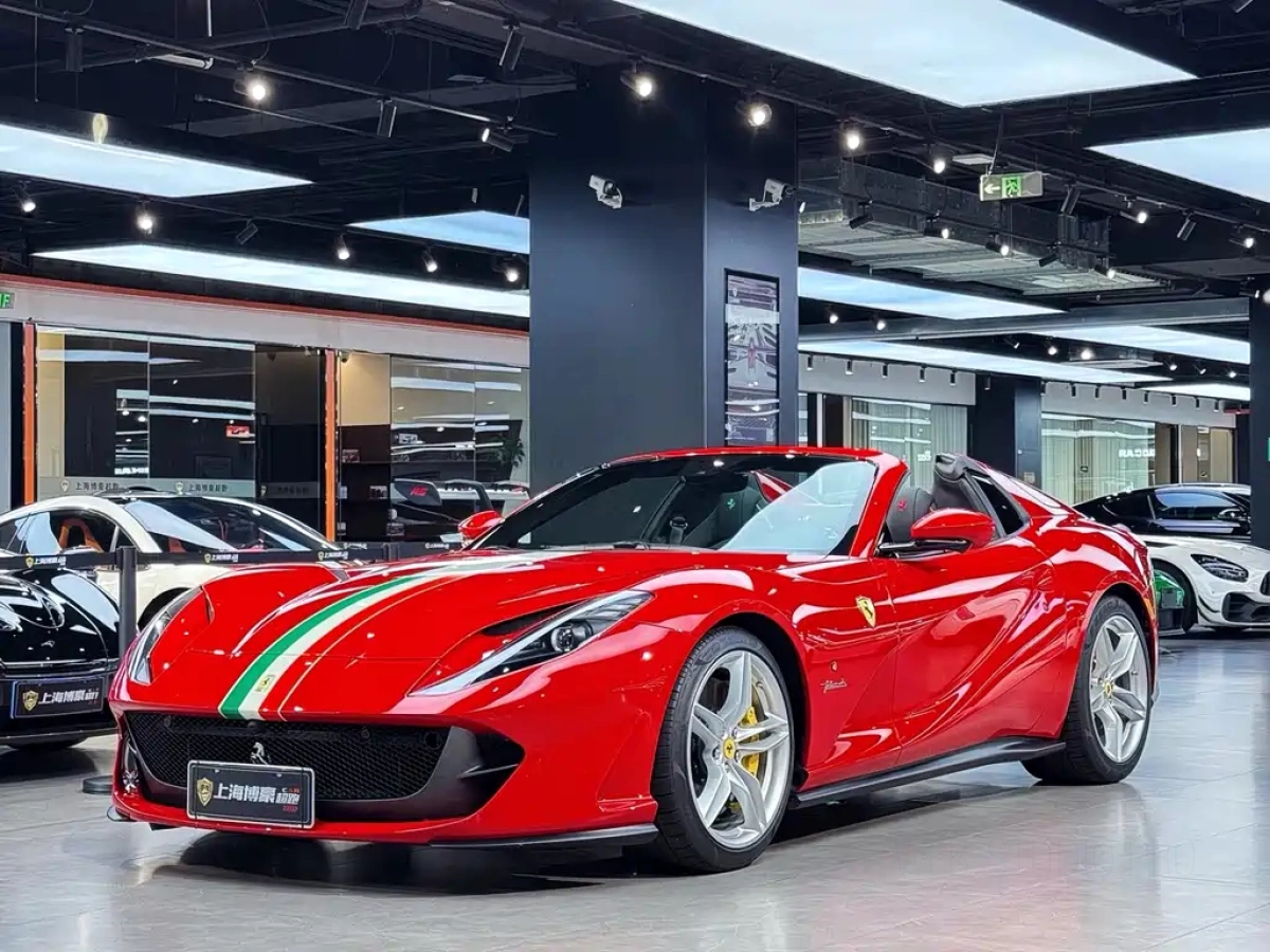 FERRARI 812  2024