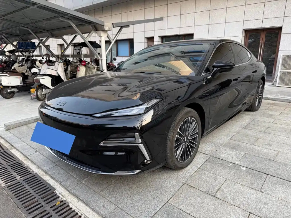 GEELY GALAXY GALAXY XINGYAO 8  2025