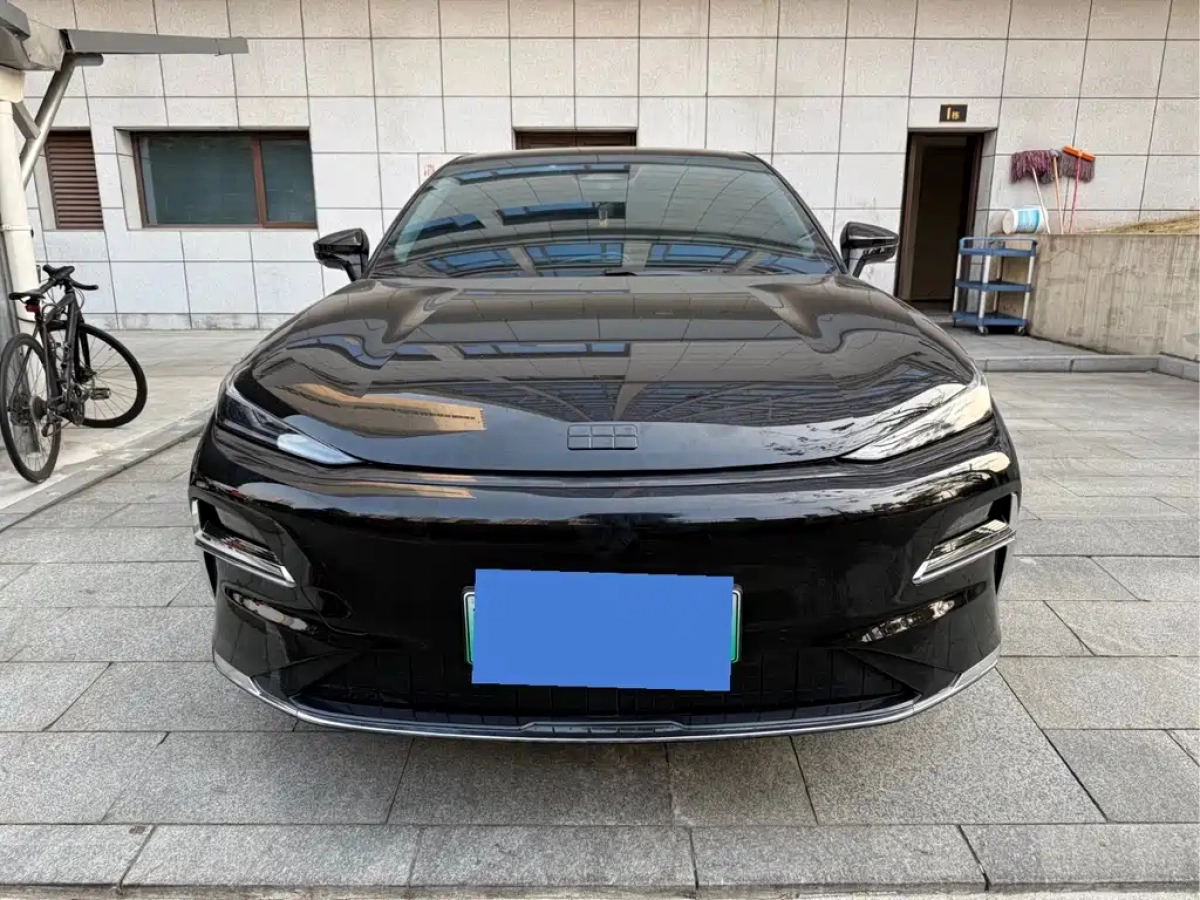 GEELY GALAXY GALAXY XINGYAO 8