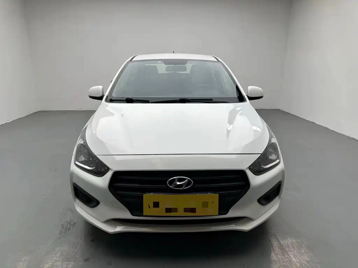HYUNDAI VERNA