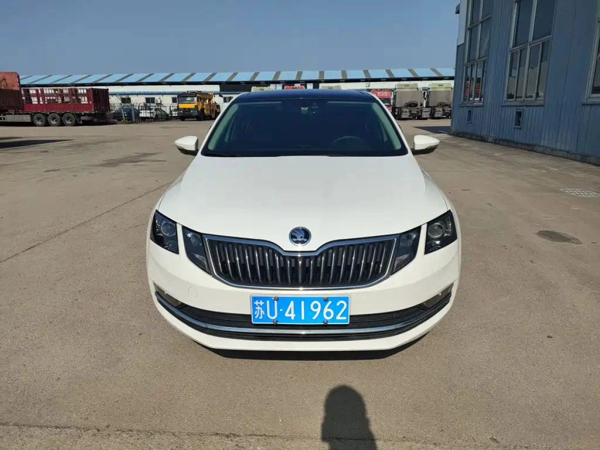 SKODA OCTAVIA  2020