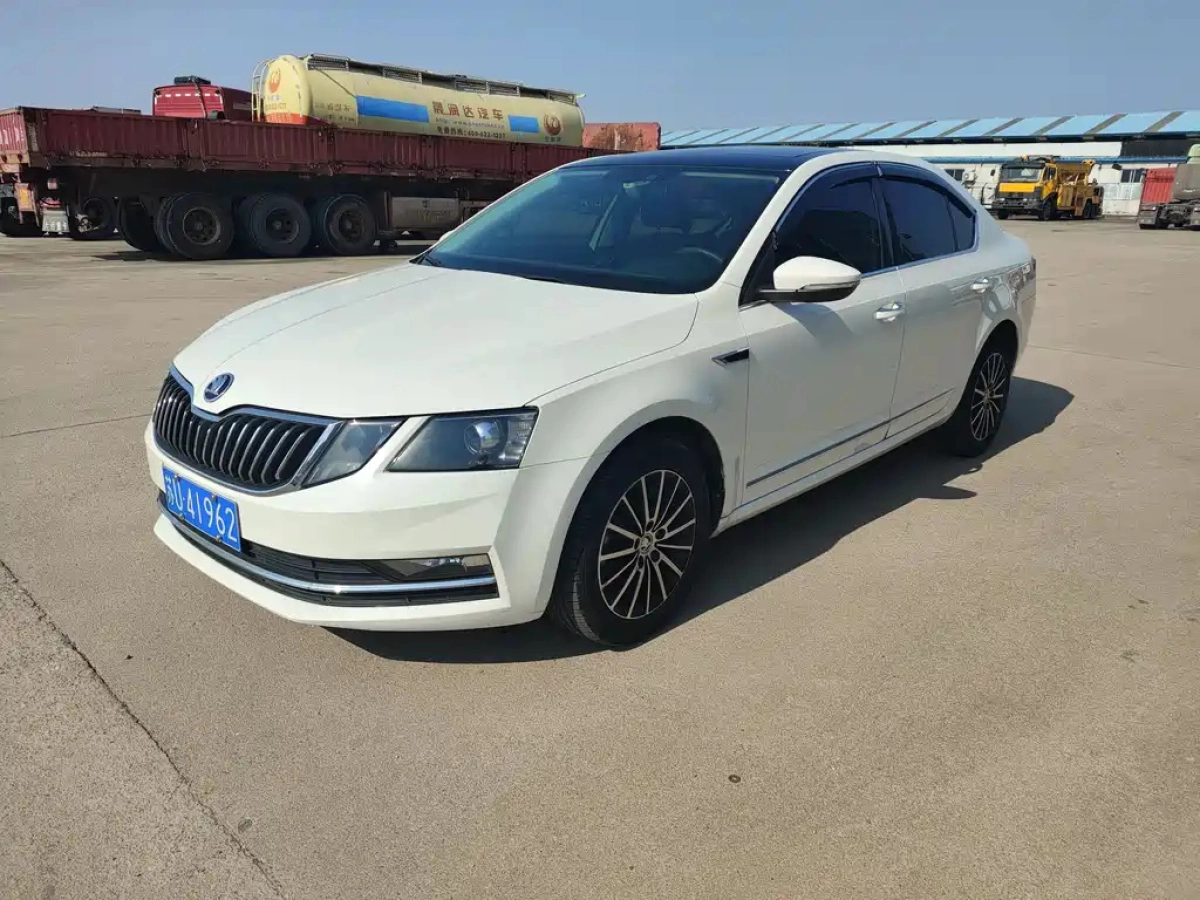 SKODA OCTAVIA
