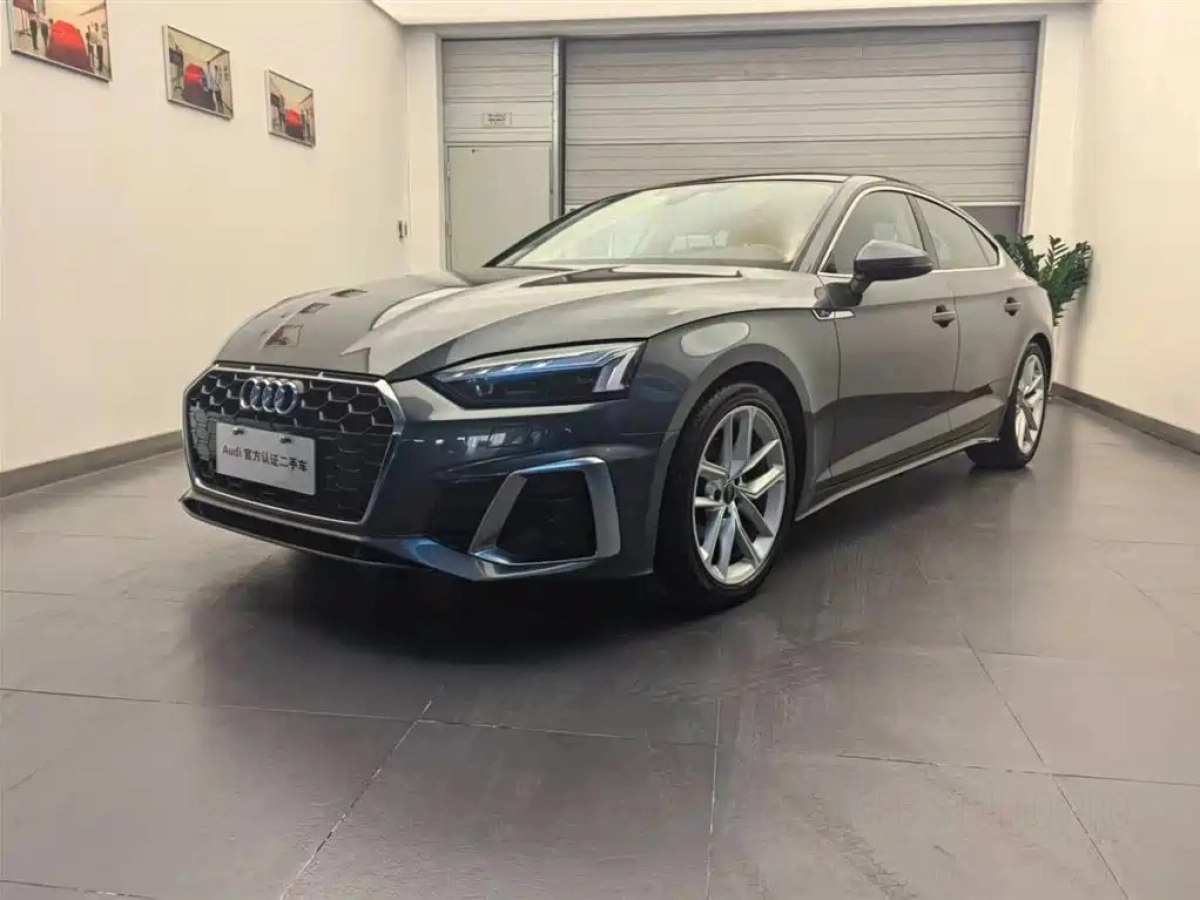 AUDI A5  2024