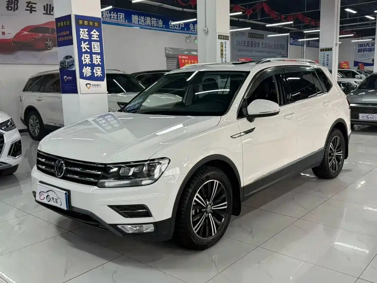 VOLKSWAGEN TIGUAN L  2021