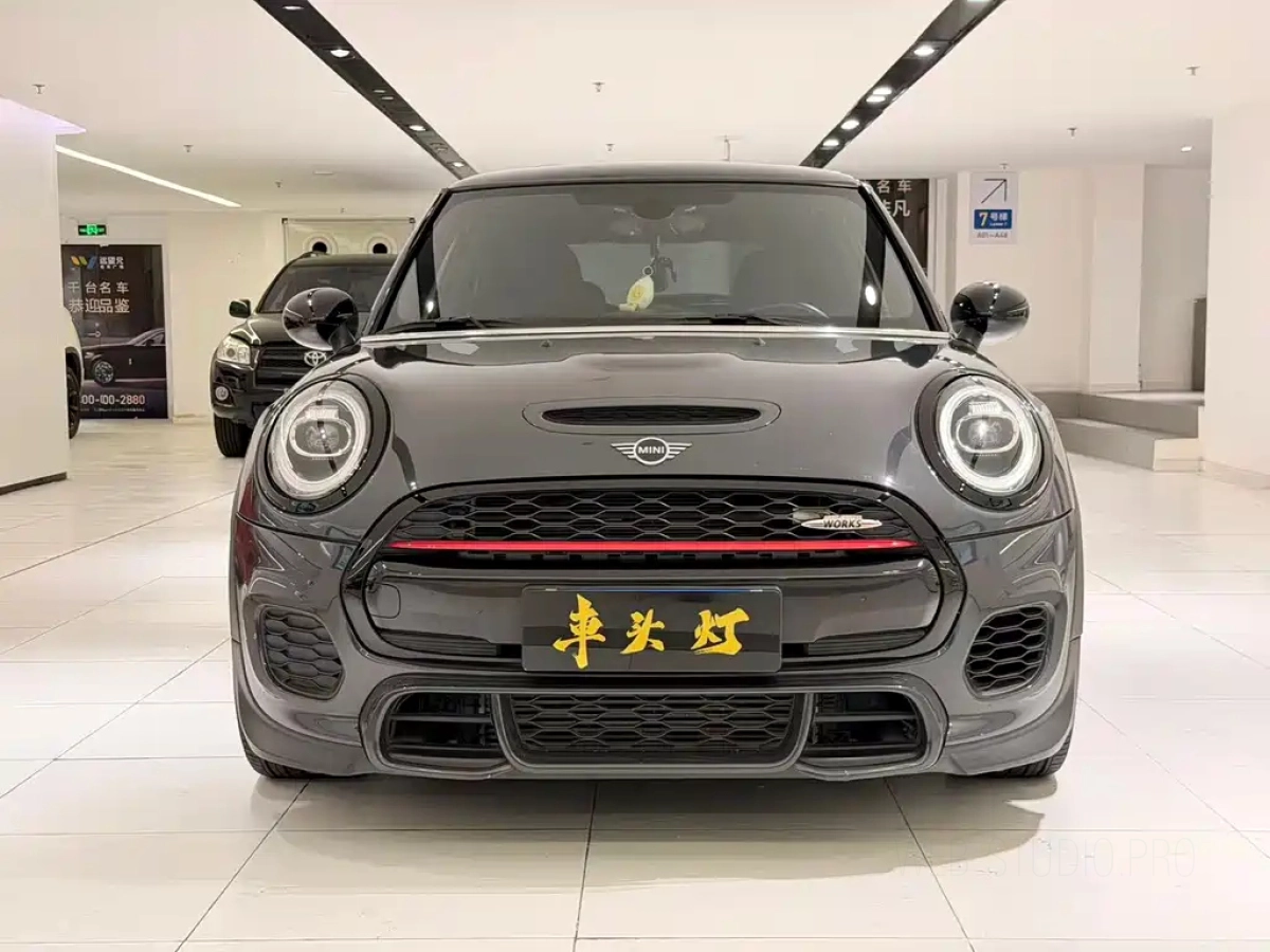 MINI JCW
