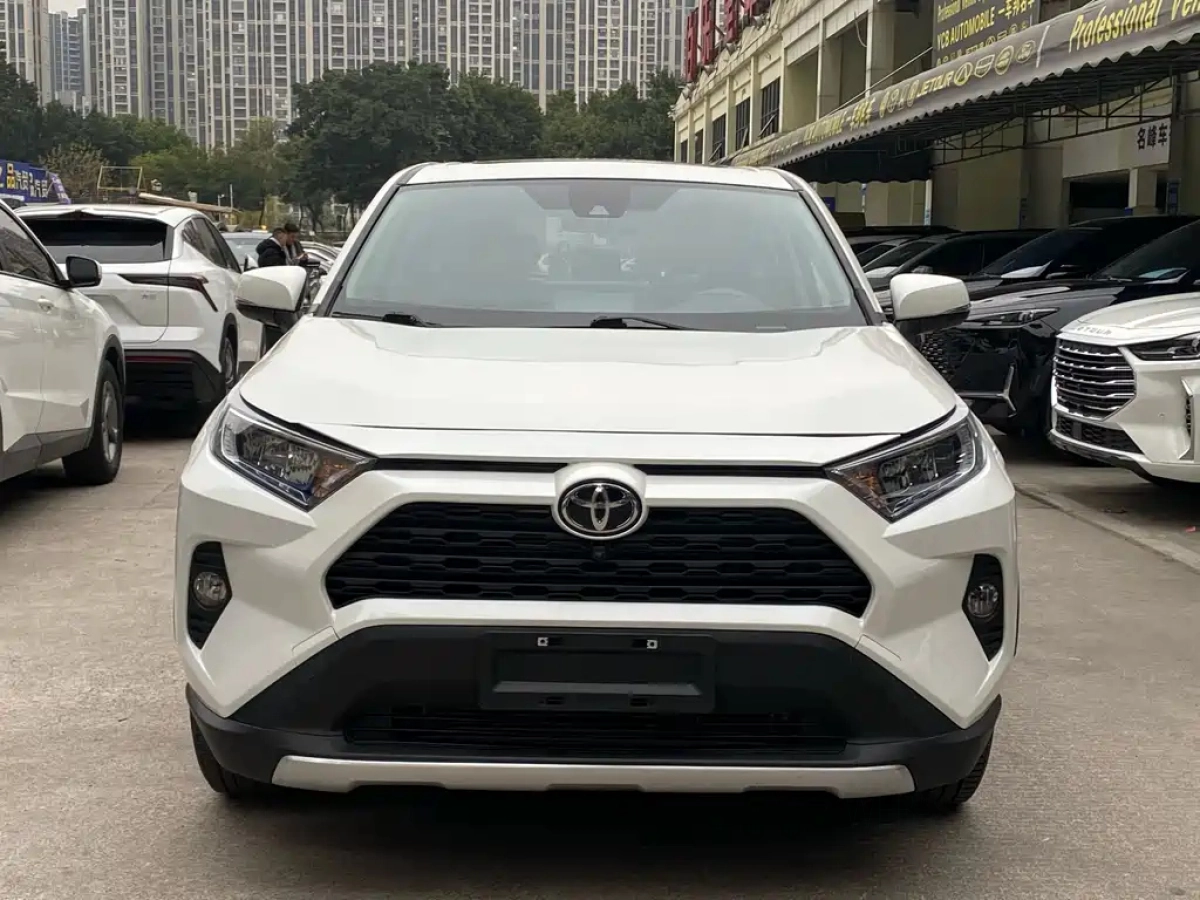 TOYOTA RAV4