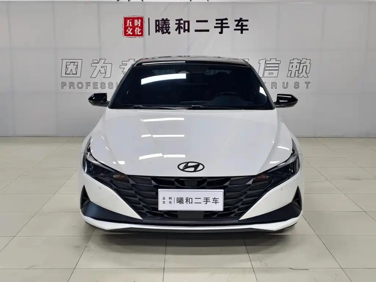 HYUNDAI ELANTRA