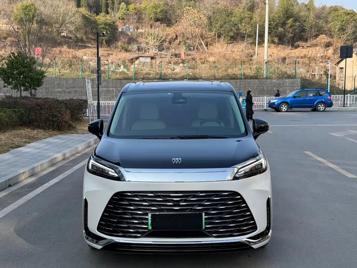 BUICK GL8 NEW ENERGY