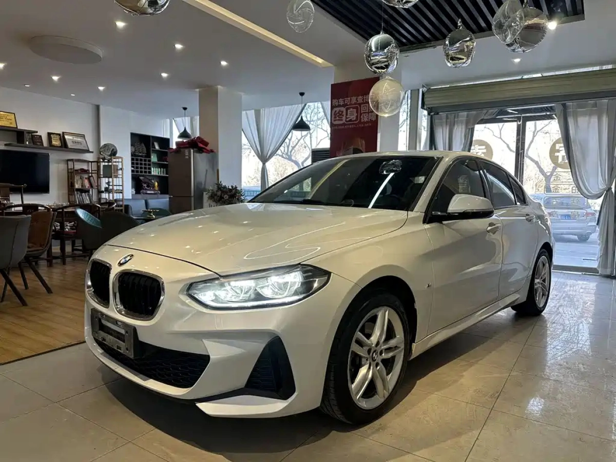 BMW 1-SERIES  2020