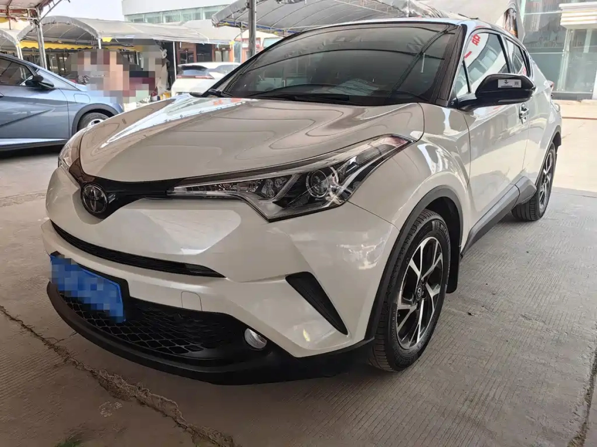 TOYOTA C-HR  2021