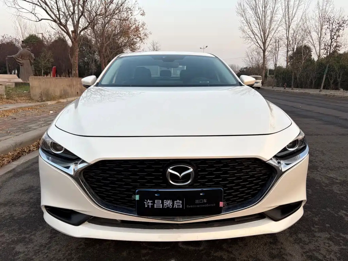 MAZDA 3 AXELA
