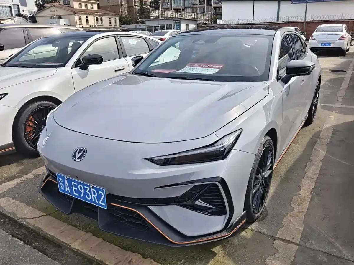 CHANGAN UNI-V