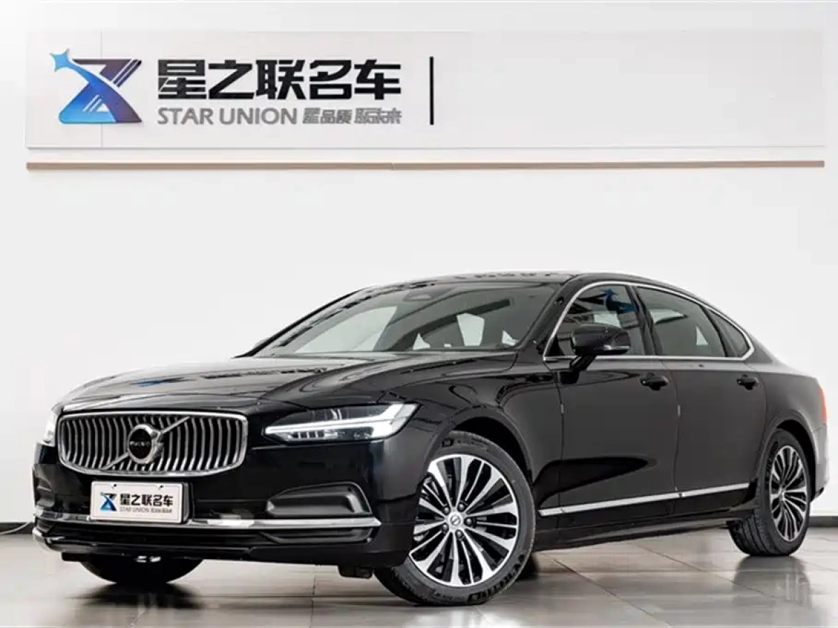 VOLVO S90