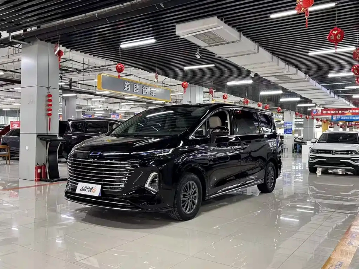 FAW BESTUNE M9  2025