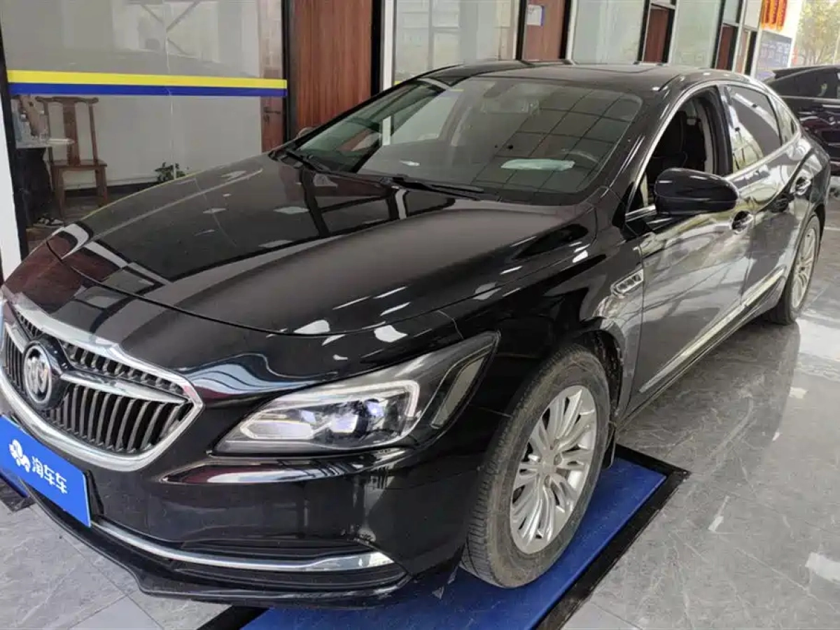 BUICK LACROSSE  2019