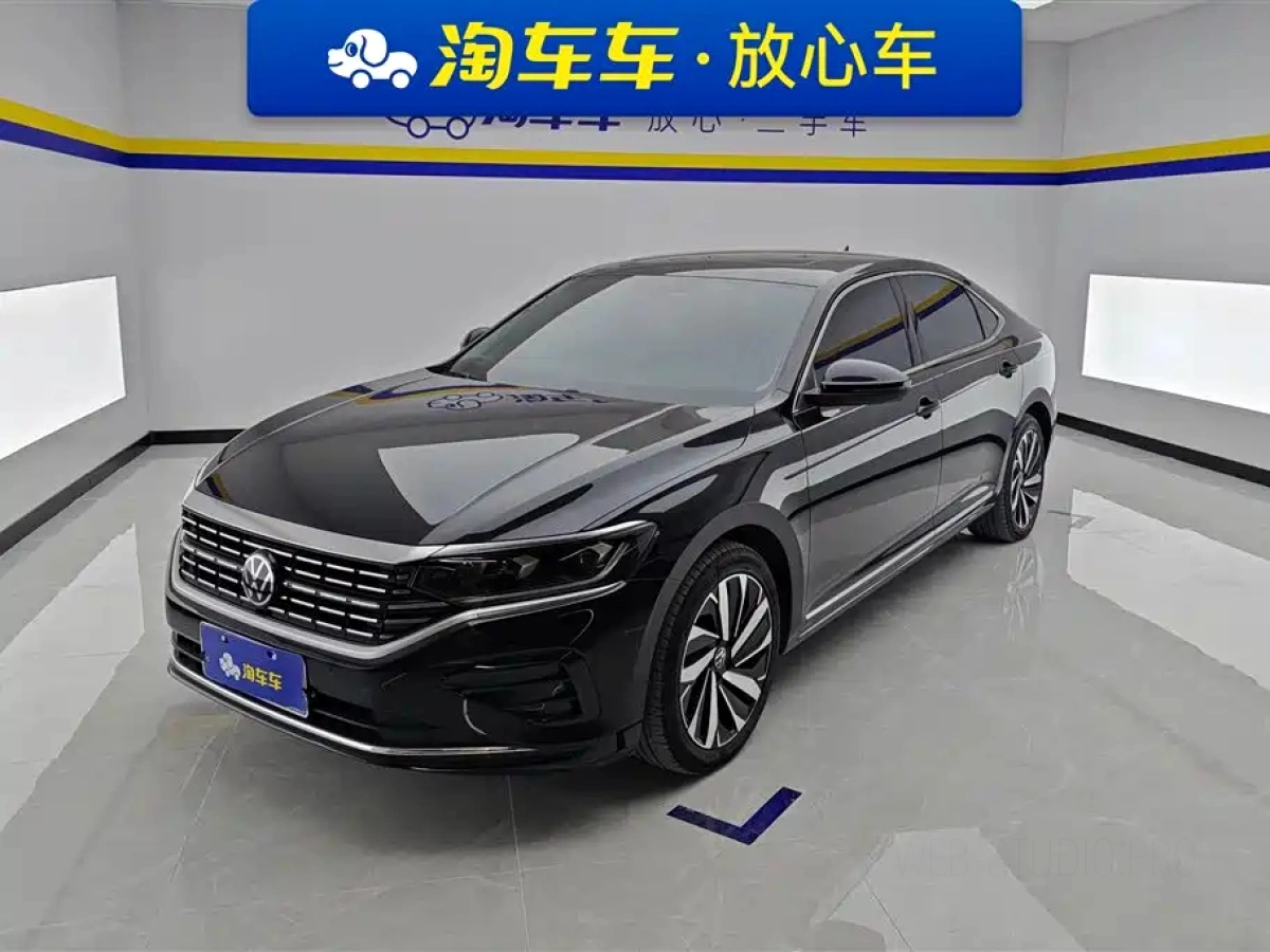 VOLKSWAGEN PASSAT  2022