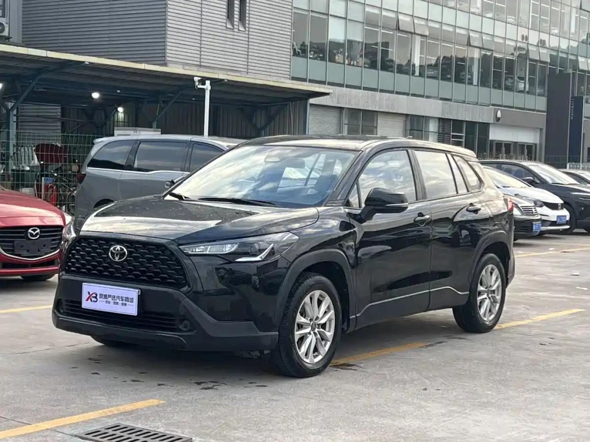 TOYOTA COROLLA CROSS  2024
