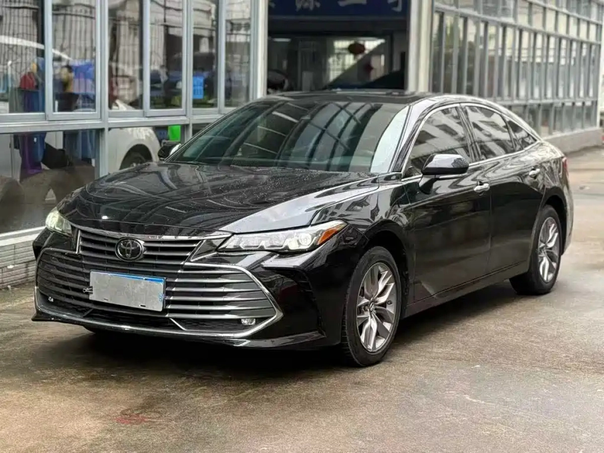 TOYOTA AVALON  2021