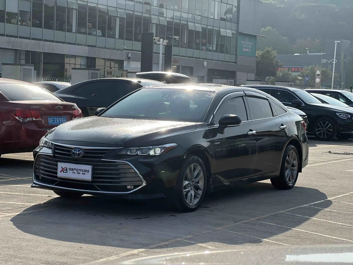 TOYOTA AVALON  2019