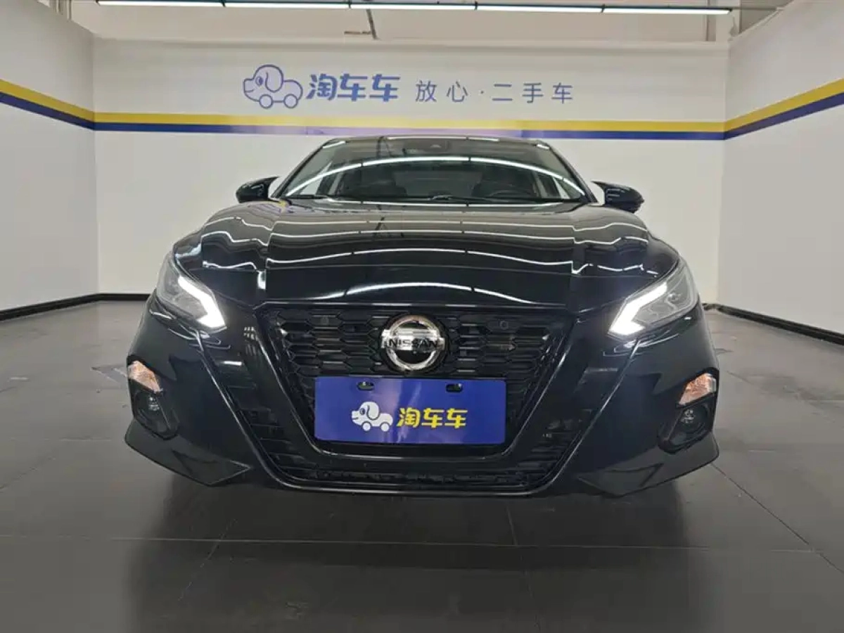 NISSAN TEANA