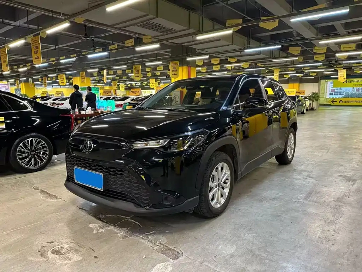 TOYOTA COROLLA CROSS  2024
