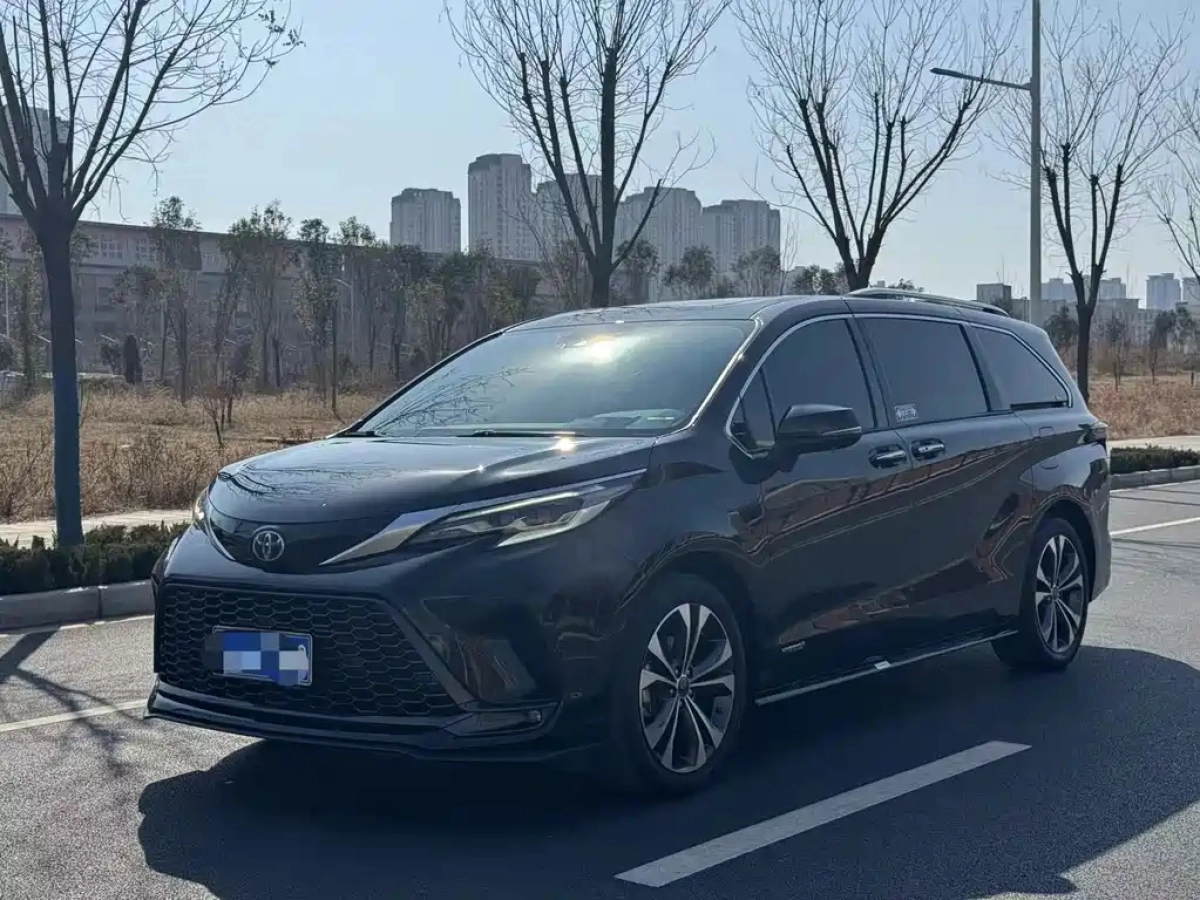 TOYOTA SIENNA