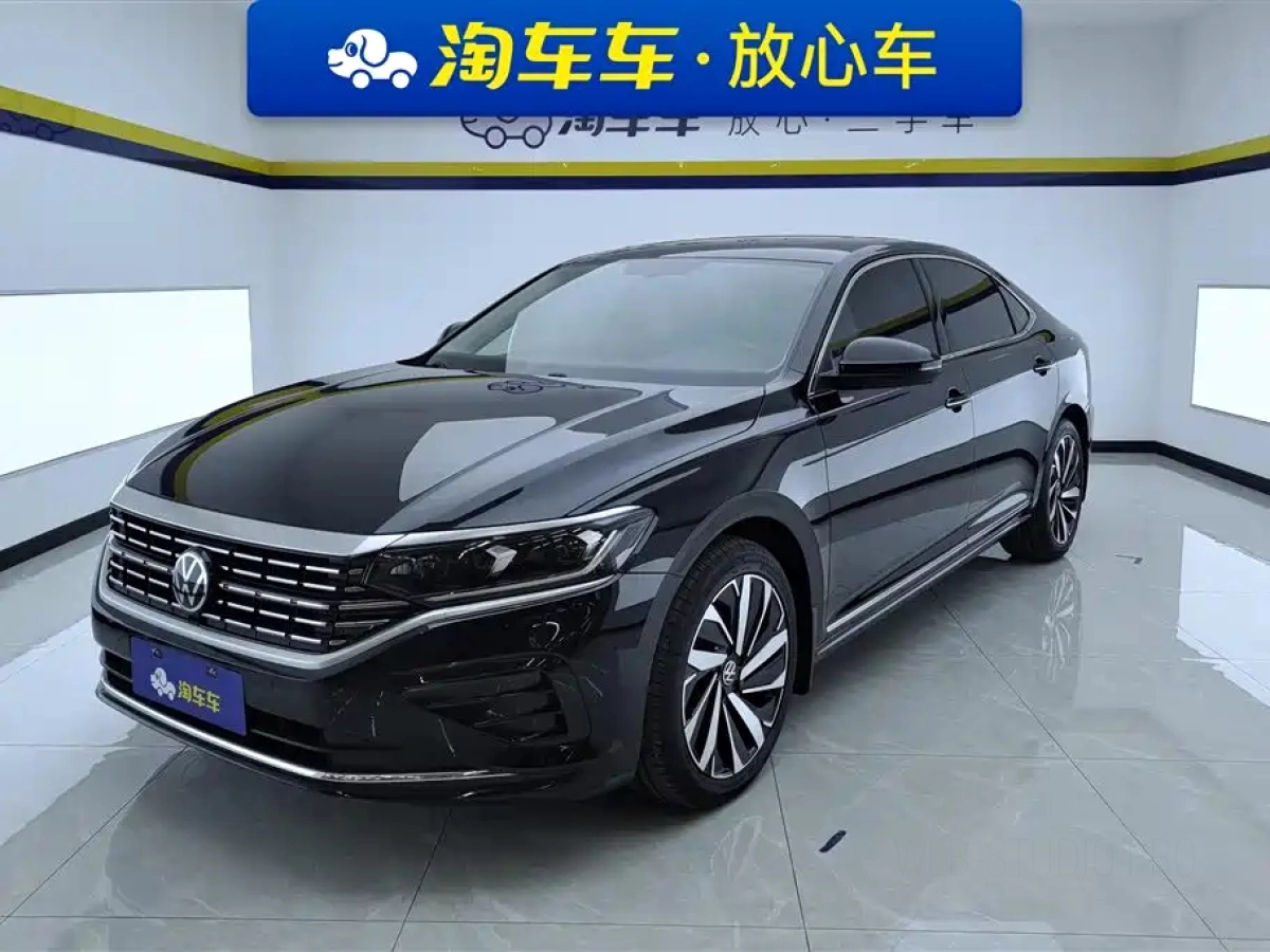 VOLKSWAGEN PASSAT  2022