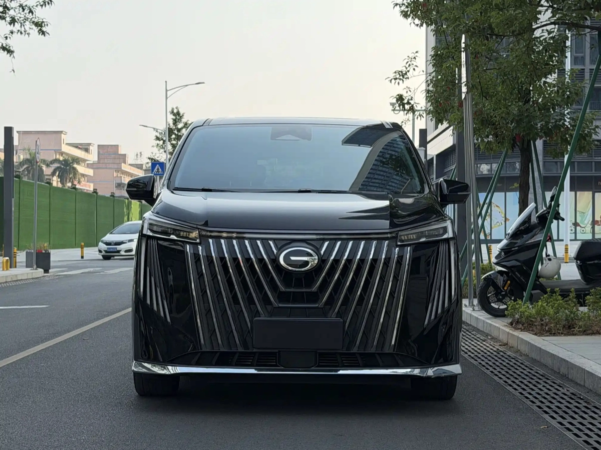 GAC TRUMPCHI TRUMPCHI M8