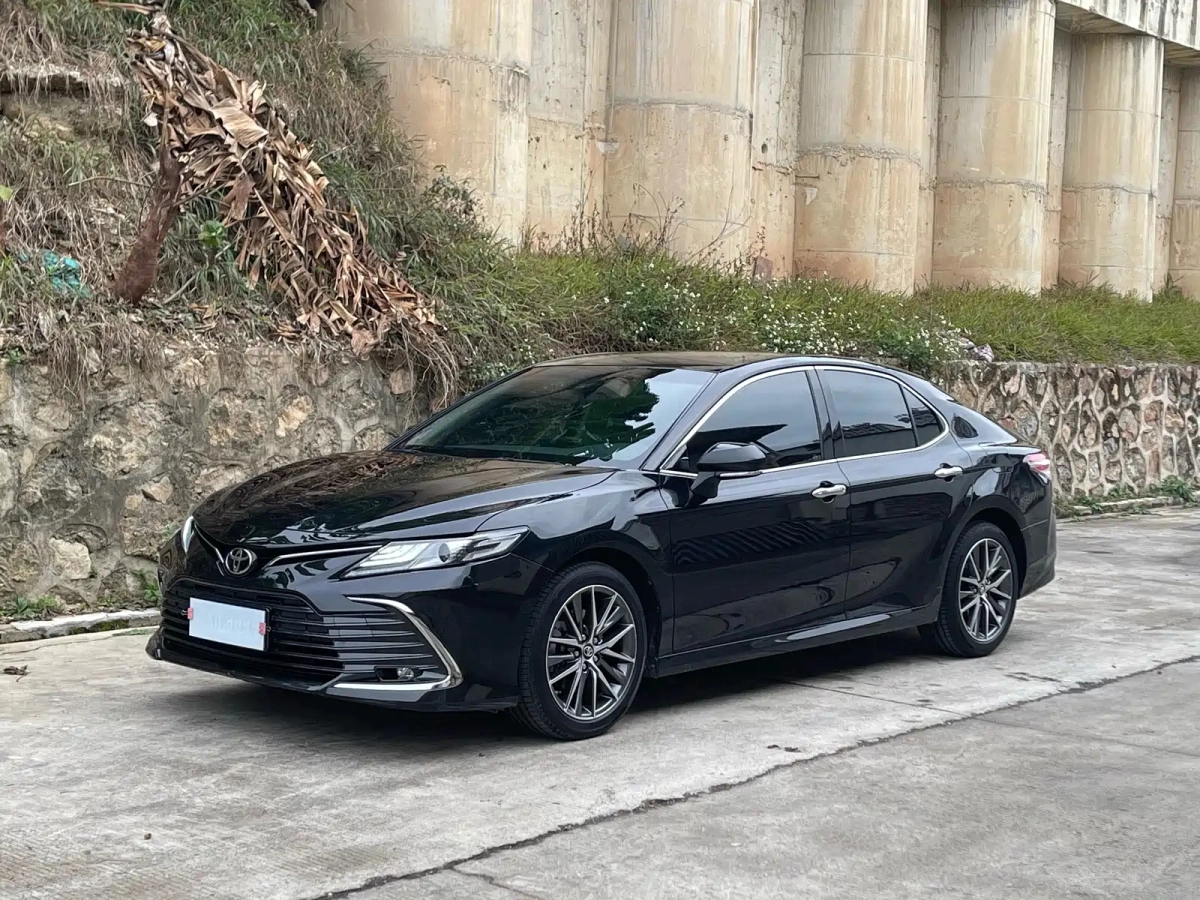 TOYOTA CAMRY  2022
