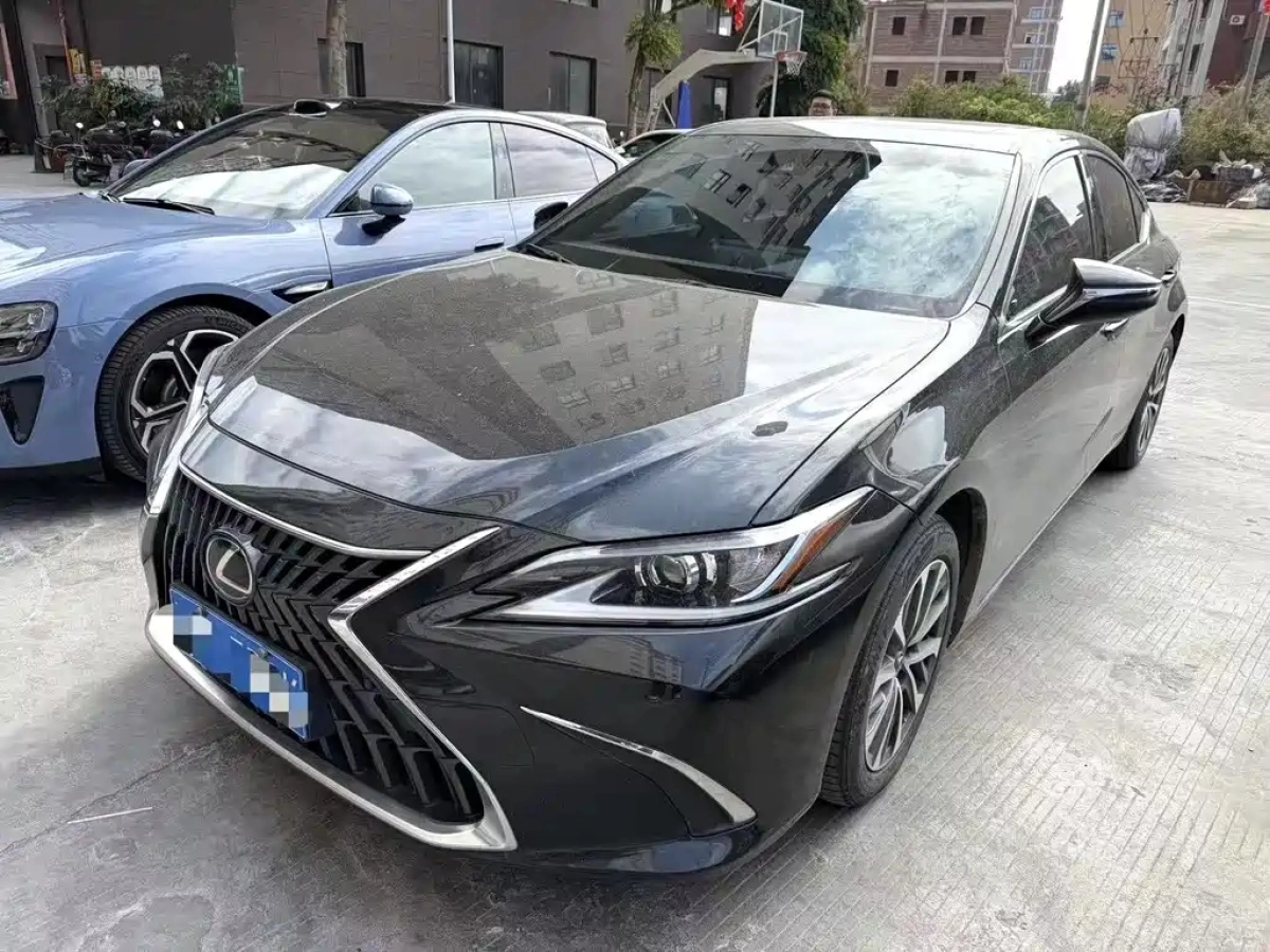LEXUS ES  2023
