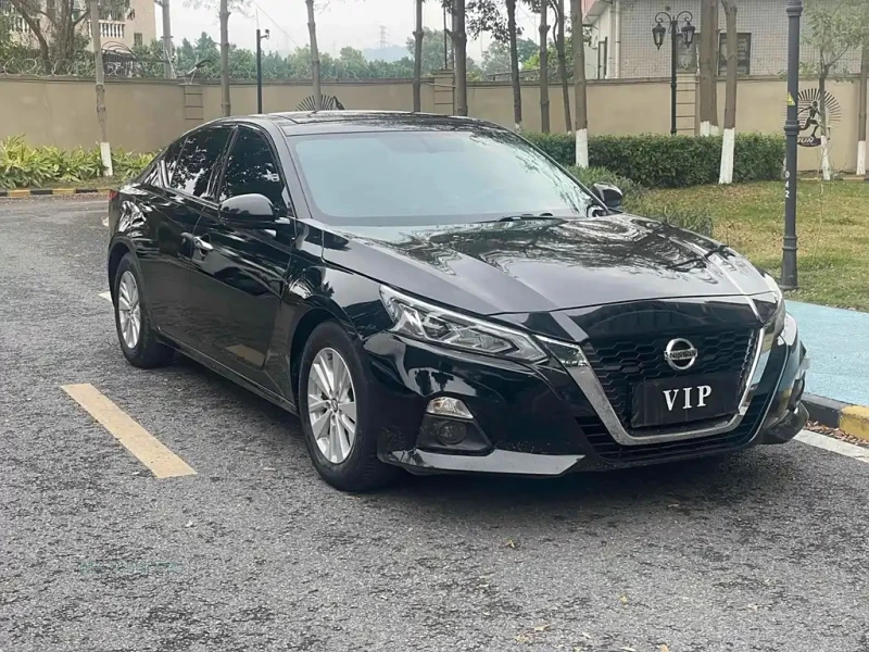 NISSAN TEANA