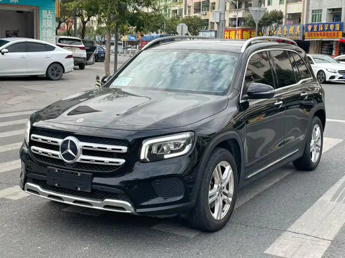 MERCEDES-BENZ GLB  2021