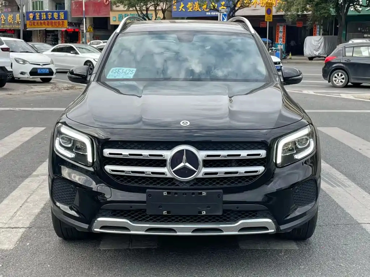 MERCEDES-BENZ GLB