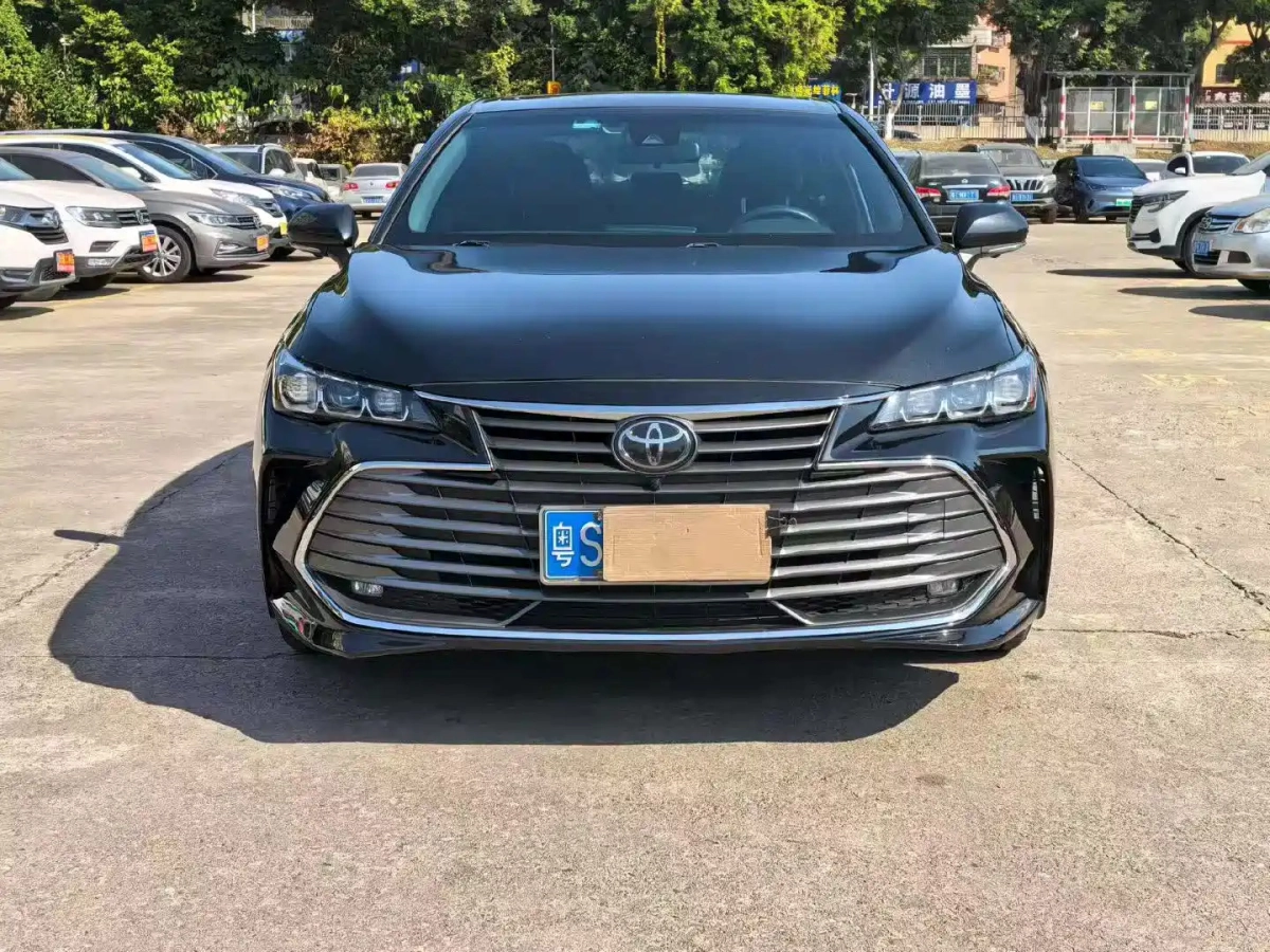 TOYOTA AVALON  2021