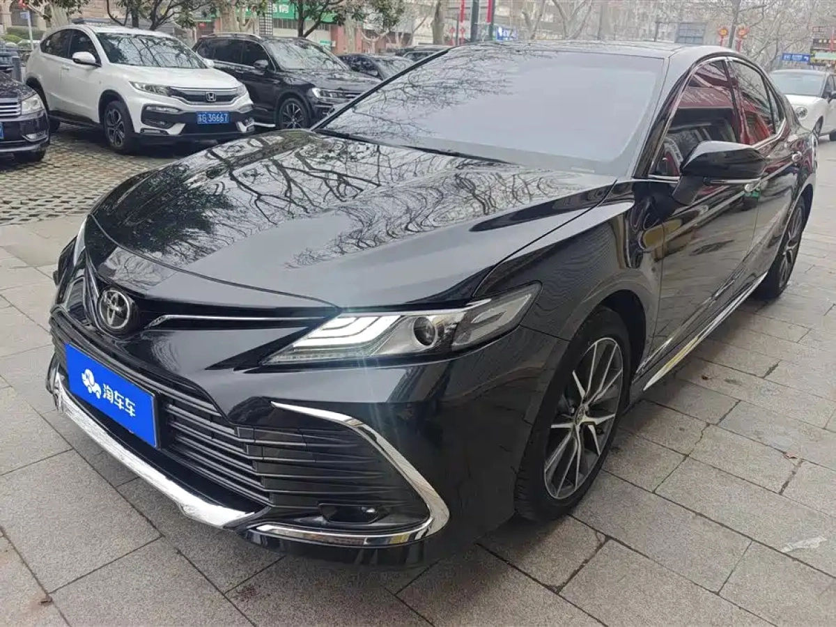 TOYOTA CAMRY  2024