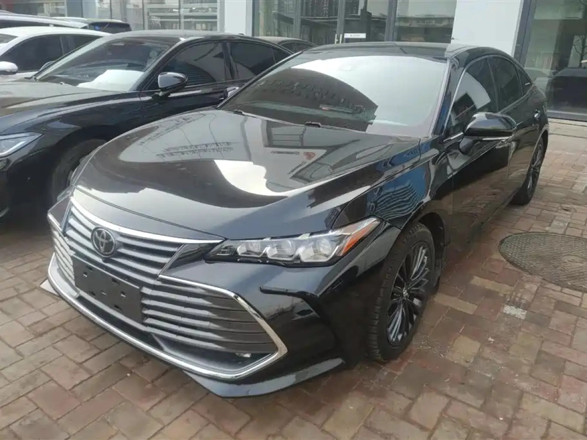 TOYOTA AVALON  2021