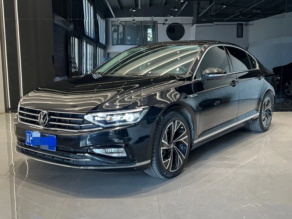 VOLKSWAGEN MAGOTAN  2022