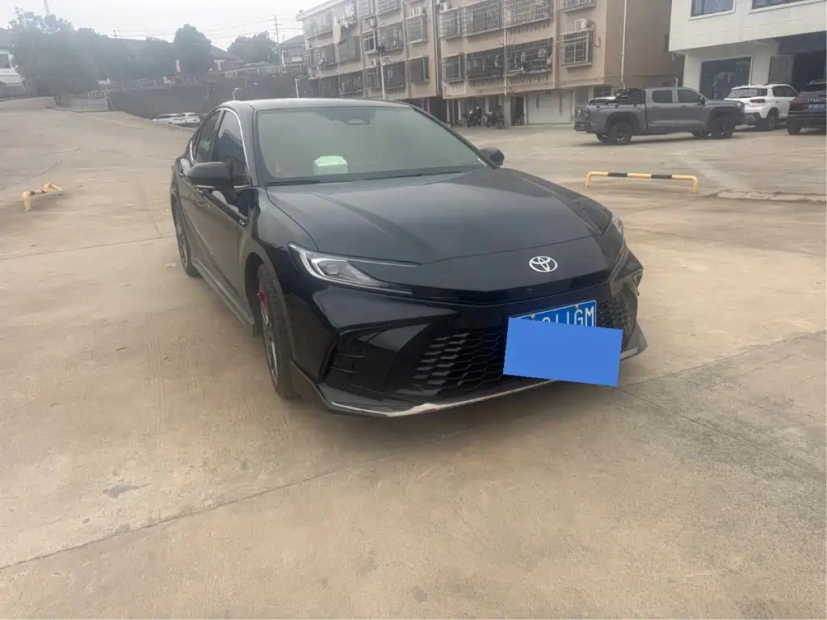 TOYOTA CAMRY