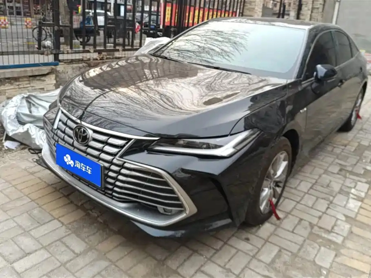 TOYOTA AVALON  2025