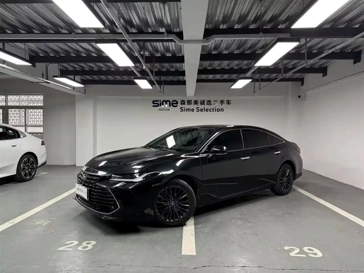TOYOTA AVALON  2023