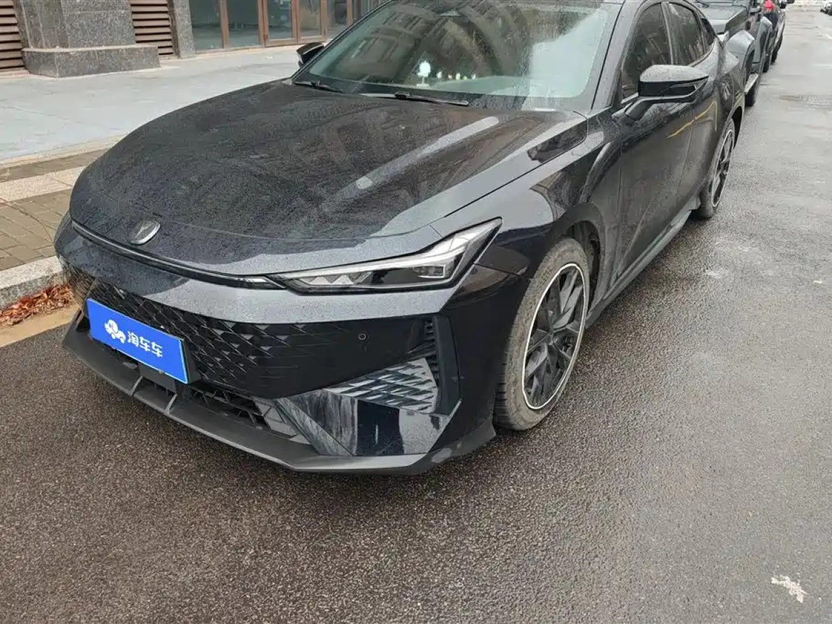 CHANGAN UNI-V  2024