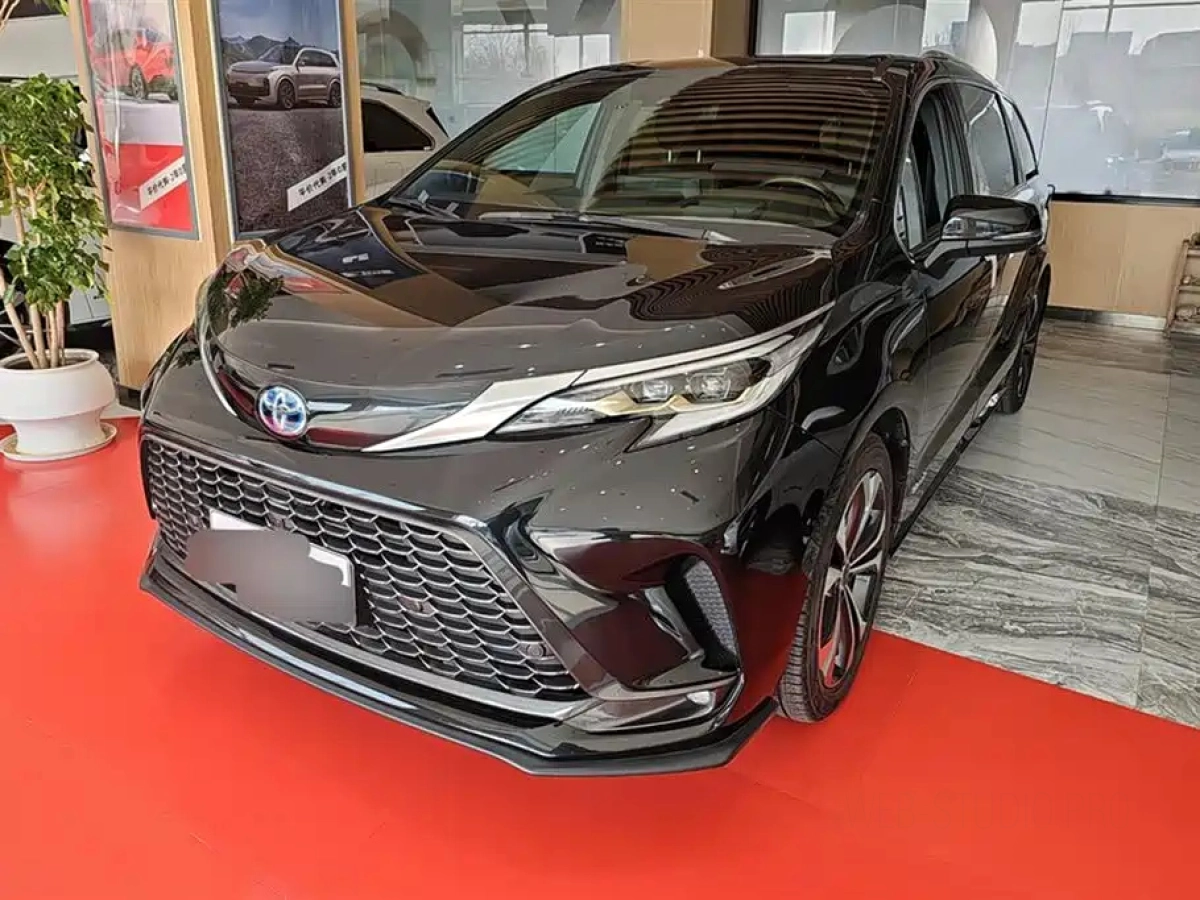 TOYOTA SIENNA
