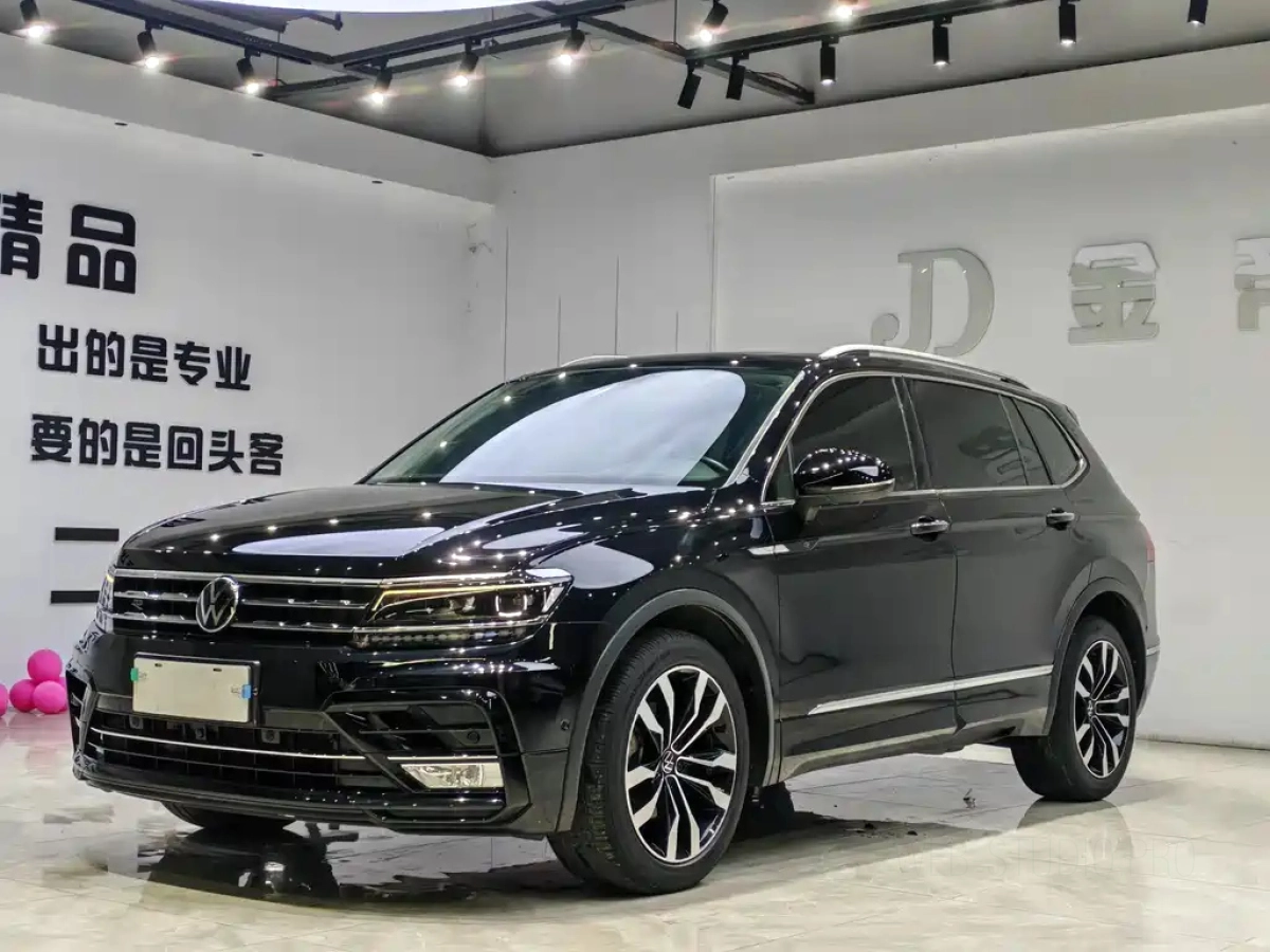 VOLKSWAGEN TIGUAN L  2021