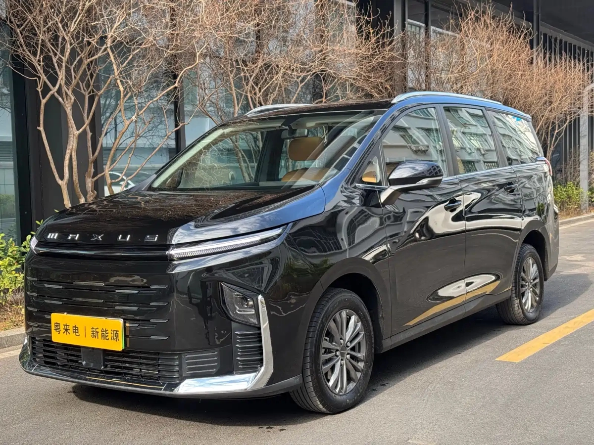 SAIC MAXUS G50 PLUG-IN HYBRID HYBRID  2025