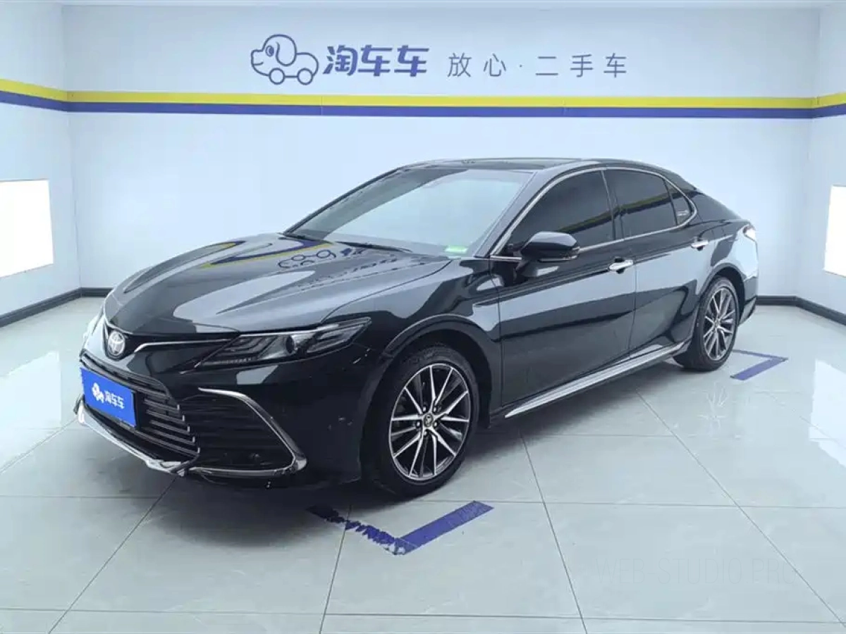 TOYOTA CAMRY  2023