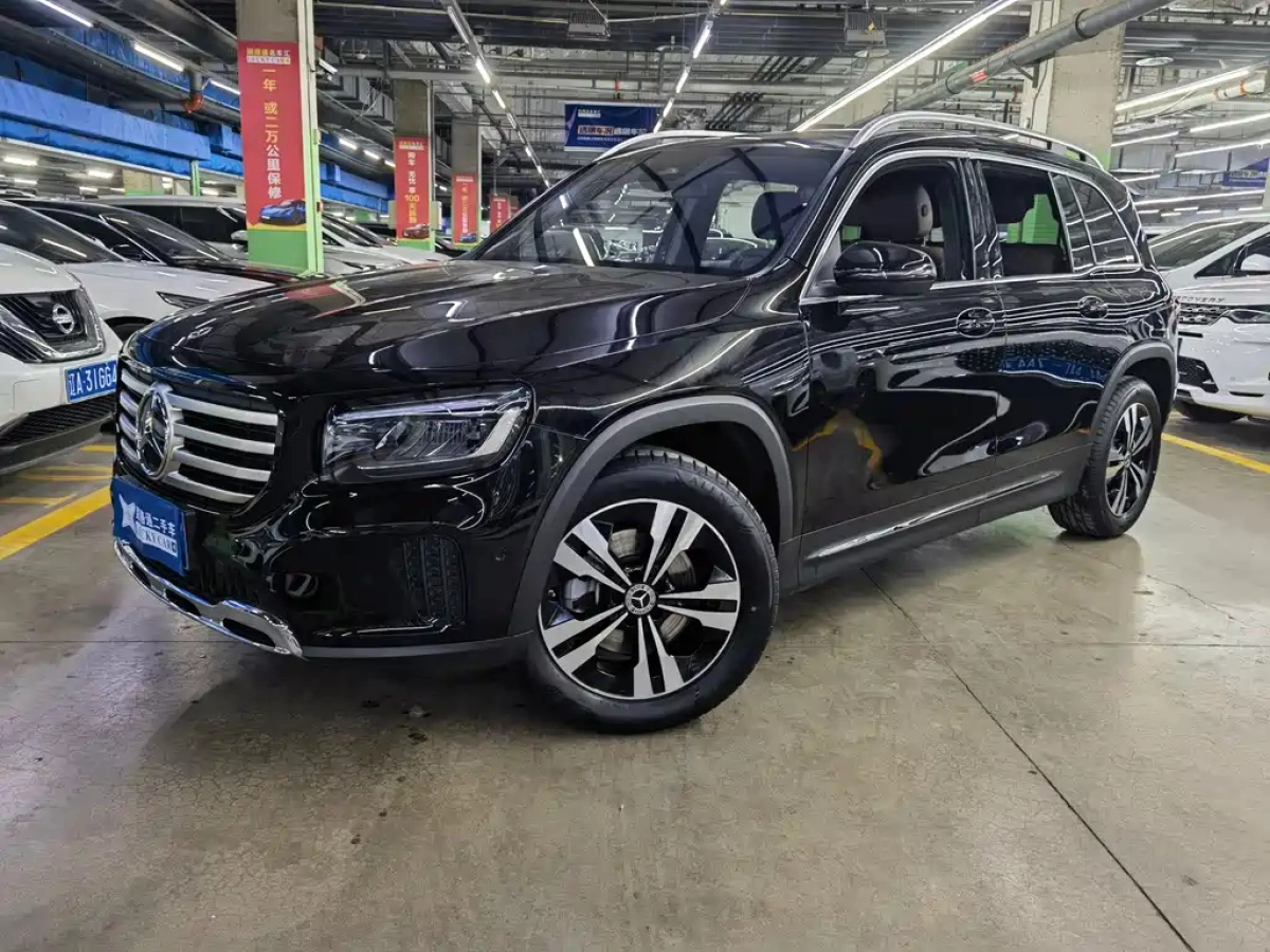 MERCEDES-BENZ GLB  2024