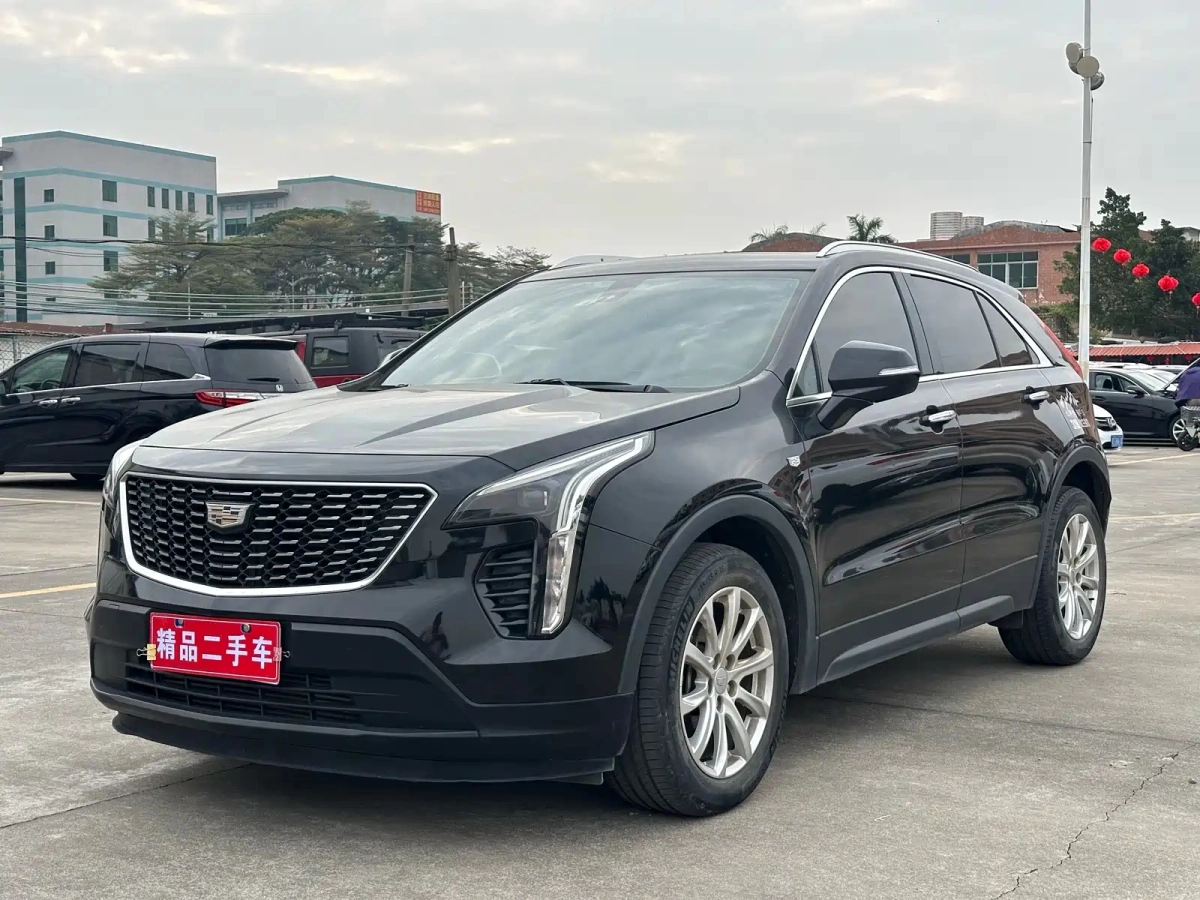 CADILLAC XT4