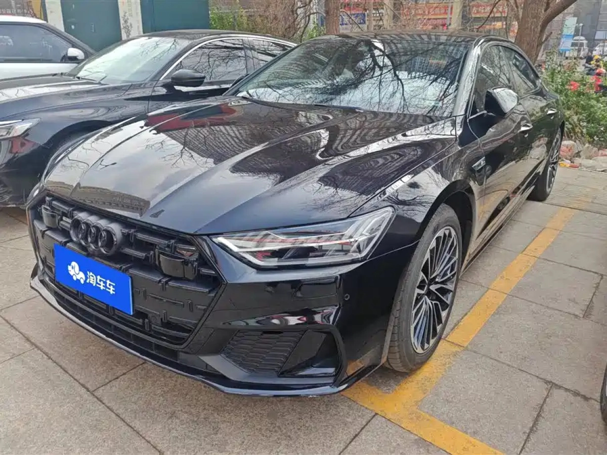 AUDI A7L  2025